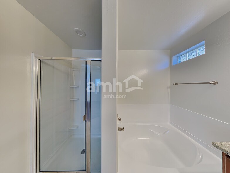 Building Photo - 1786 W Desert Canyon Dr