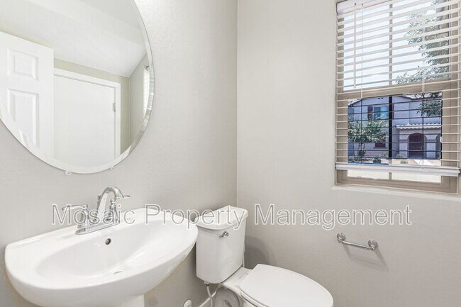 Building Photo - 4046 S 58th Ln