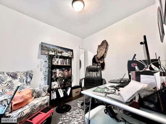 Building Photo - 3 bedroom in Brooklyn NY 11222