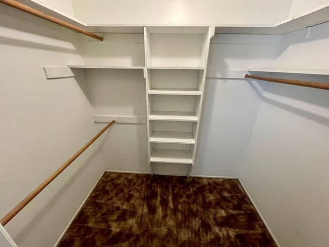 Building Photo - 2947 Ruby Dr