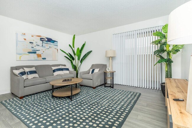 Building Photo - Shadow Ridge Apartment Homes