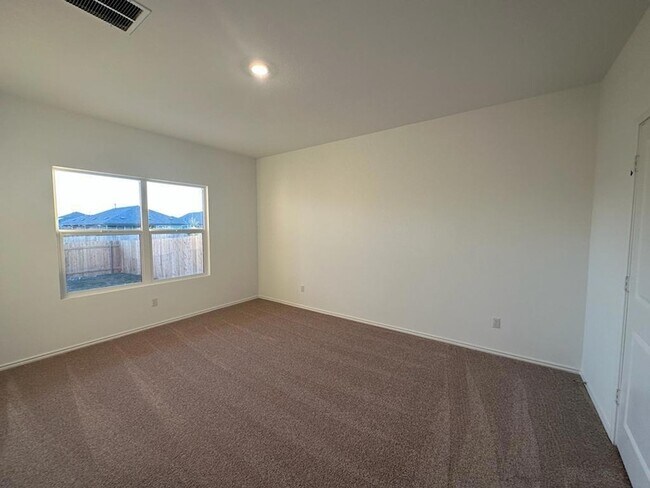 Building Photo - 336 Canley Lp