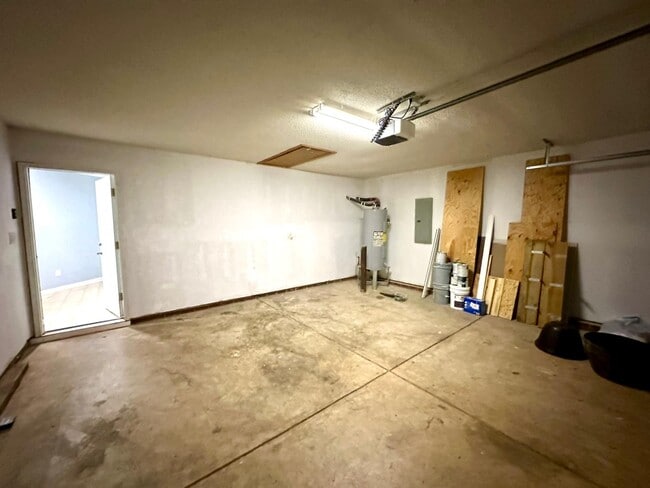 Building Photo - 8200 Reames Rd