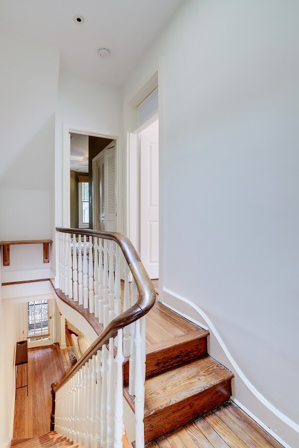 Building Photo - 1512 Swann St NW