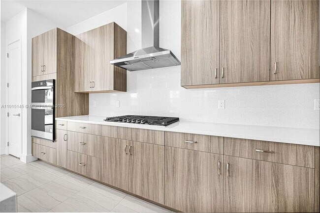 Building Photo - 12413 Solana Bay Cir