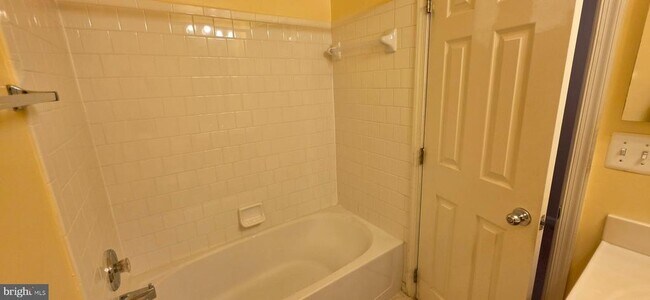 Building Photo - 12723 Sullivan Ct