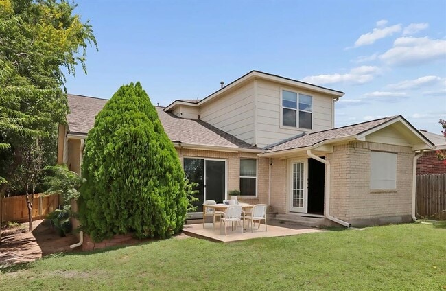 Building Photo - 14621 Lantern Dr