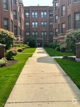 Building Photo - 6851 S Crandon Ave