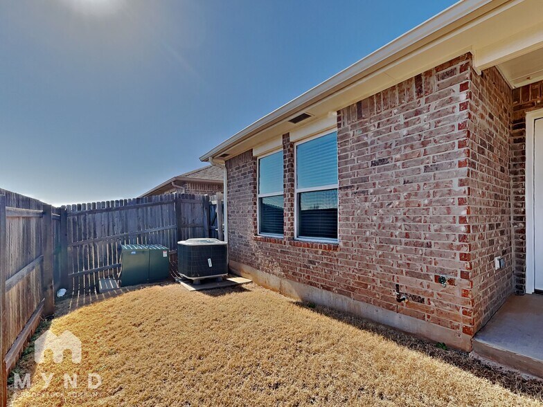 Building Photo - 18114 Manera Wy