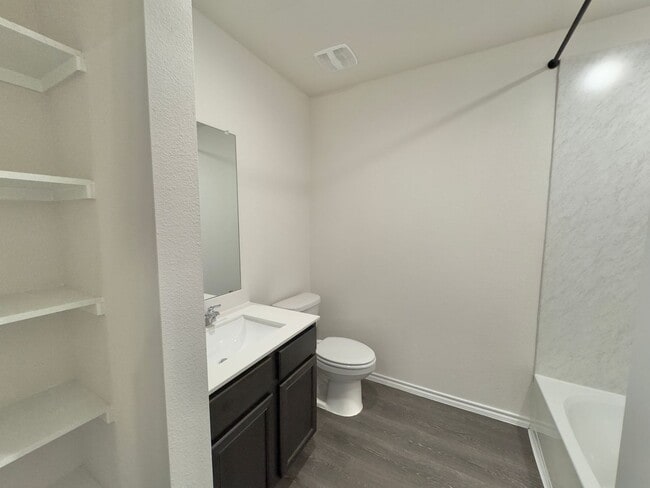 Building Photo - 11333 Pecan Crk Dr