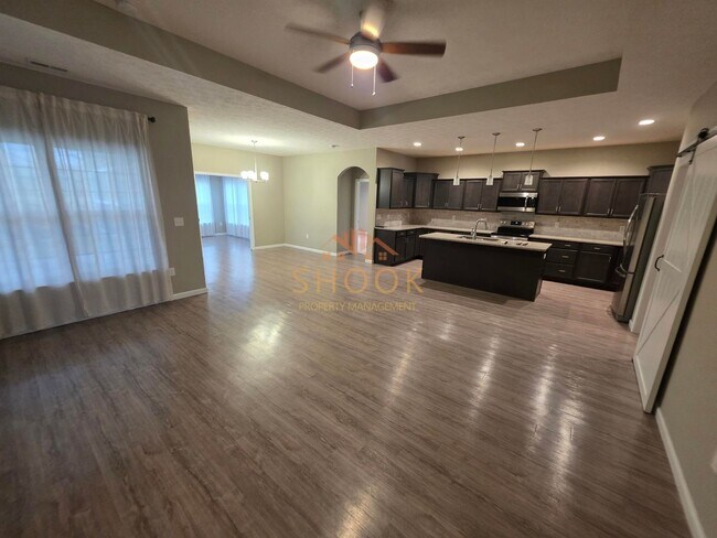 Building Photo - Absolute STUNNER on Lafayette's Desirable South Side