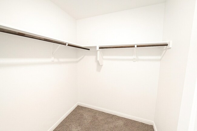 Building Photo - 612 Stampede Ln