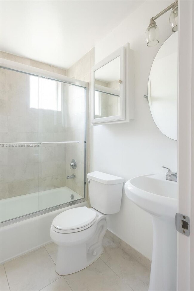 Building Photo - 9493 SW 76th St