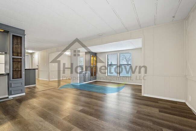 Building Photo - 2-Bedroom 2-Bathroom Home with Off-Street Parking Available in Coeur d’Alene!