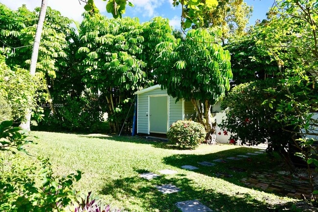 Building Photo - 13200 SW 59th Ave