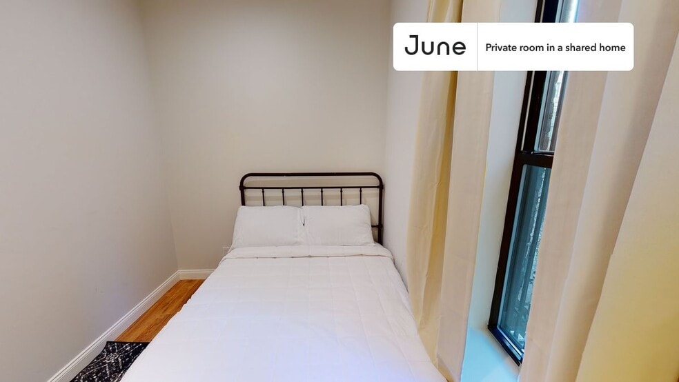 Building Photo - Room in Shared 3 bed/1 bath home in Hamilton Heights