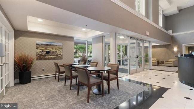 Building Photo - 266 Carson Terrace