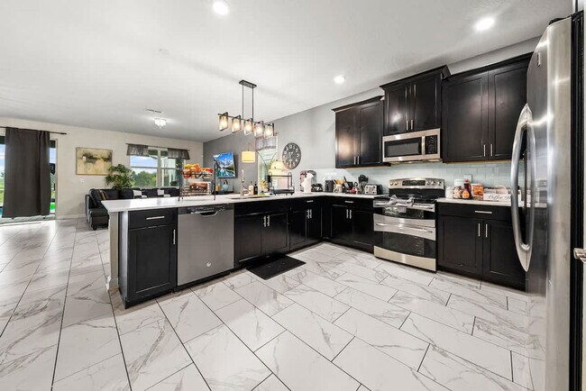 Building Photo - 1605 Maidstone Ct