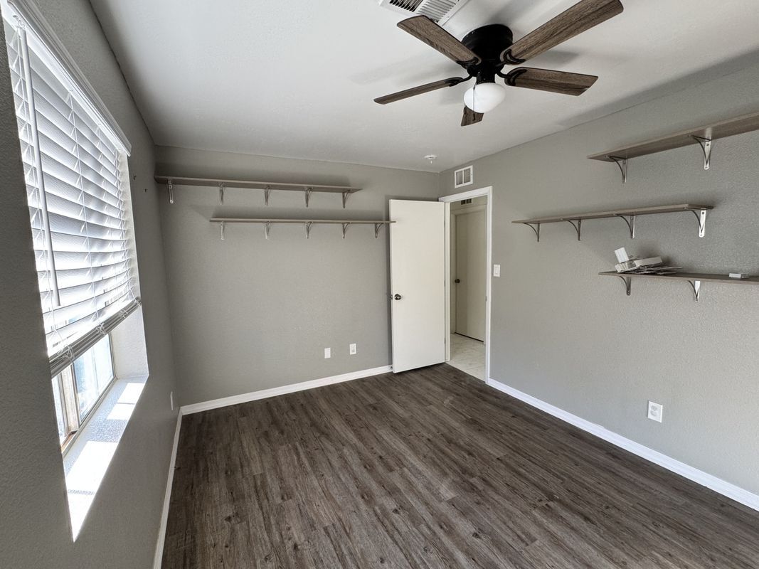 Building Photo - 726 Calle Nueva Vida