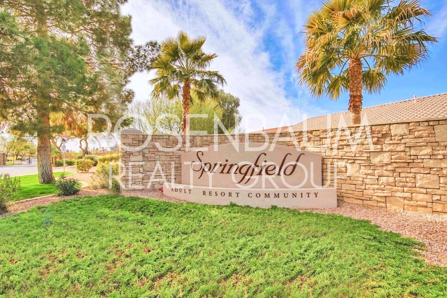 Building Photo - 1210 E Westchester Dr