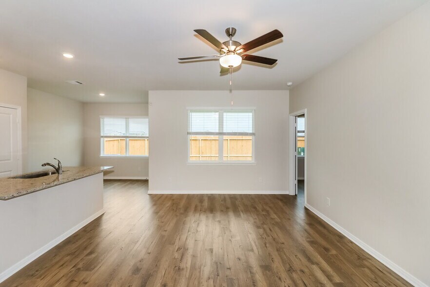 Building Photo - 7611 Tipton Meadow Way