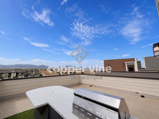 Building Photo - 11959 Mountview Ln