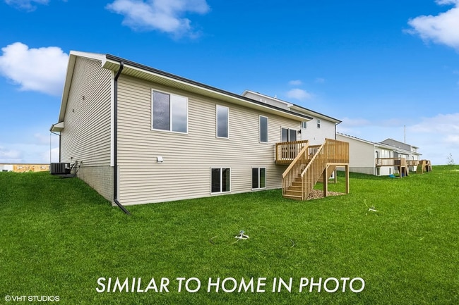 Building Photo - 3302 NE Fawn Ln
