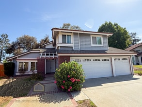 Building Photo - Homes Management - Escondido Home