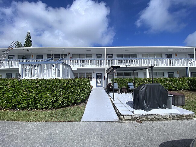 Building Photo - 98 Tilford Pl