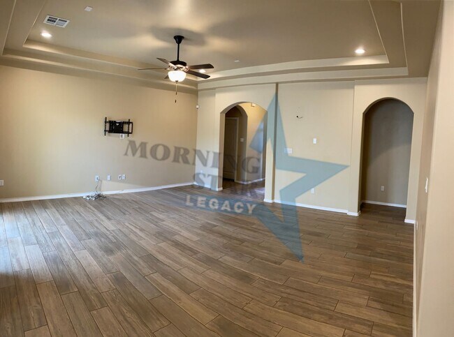 Building Photo - Beautiful 4 bed, 2 bath house move in ready! *military discount offered!