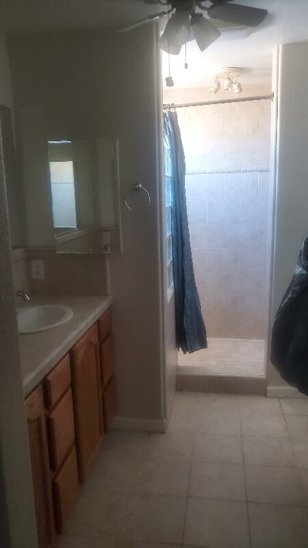 Building Photo - 9754 Laredo Dr