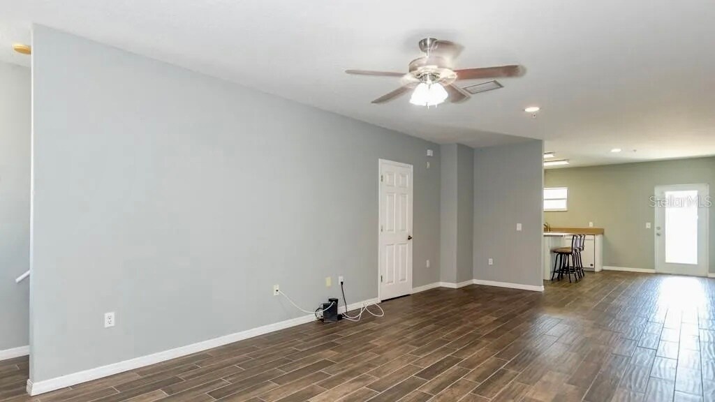 Building Photo - 5313 Terraza Ct