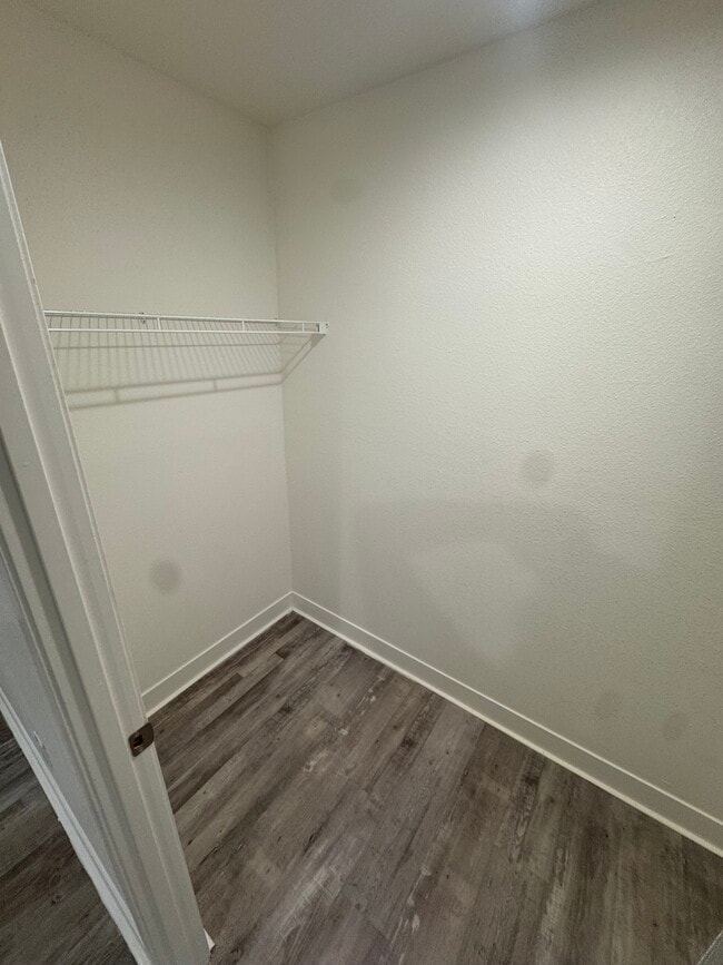 Building Photo - 9175 Alamo Ave