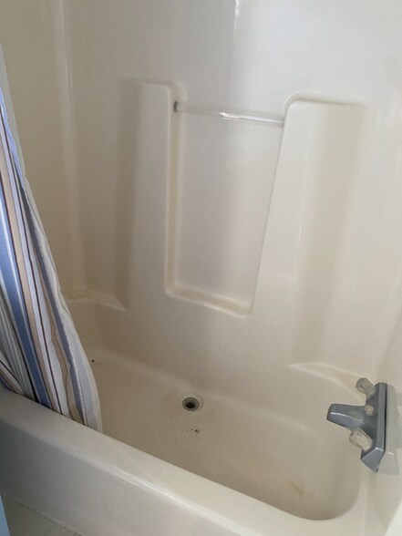 Building Photo - 17881 N Tamiami Trl