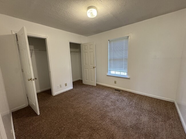 Building Photo - 518 Bruce Jenner Dr