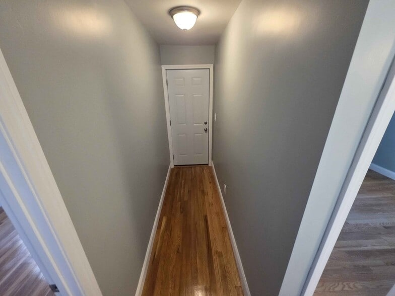 Building Photo - 14 Seagirt Ave