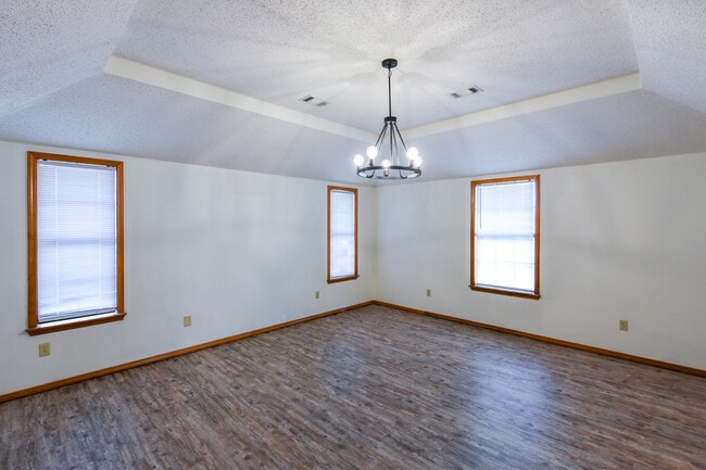 Building Photo - 107414 S 4770 Rd
