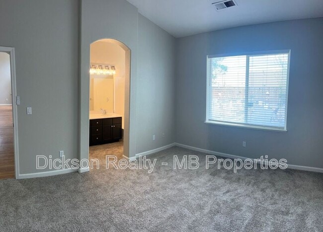 Building Photo - 191 Desert Springs Ln