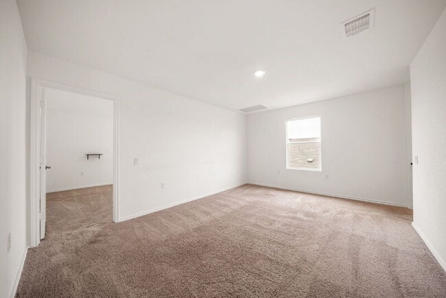 Building Photo - 5703 Dewberry Run