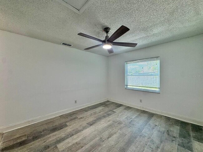 Building Photo - 5102 Lawnton Ct