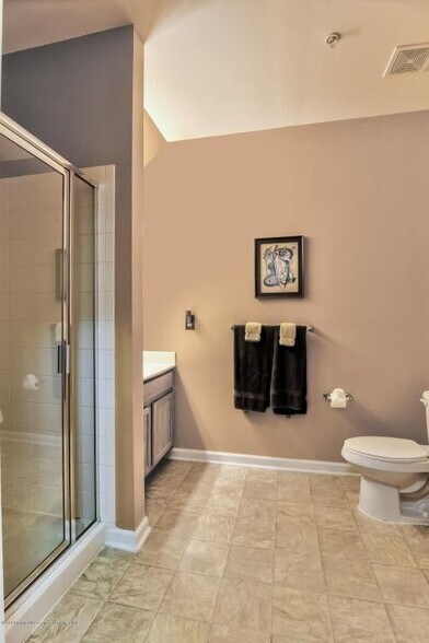 Building Photo - 154 Kyle Dr