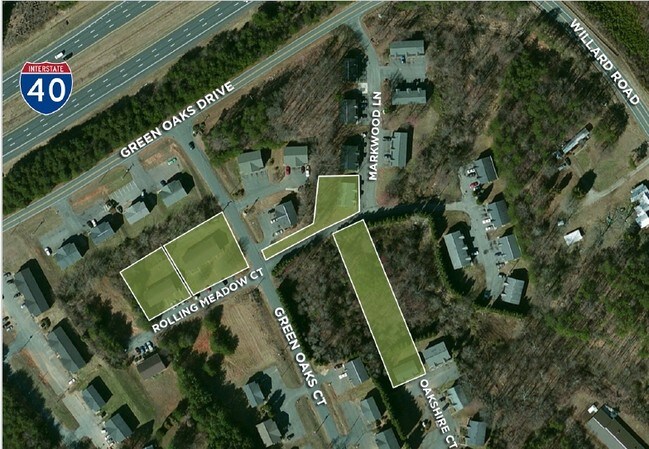 Building Photo - Green Oaks Apartments