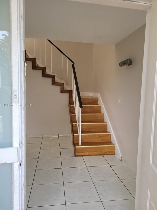 Building Photo - 14389 SW Kendale Lakes Cir