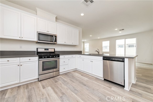 Building Photo - 5961 Silveira St