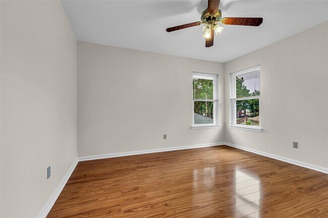 Building Photo - 7302 Palisades Heights Dr