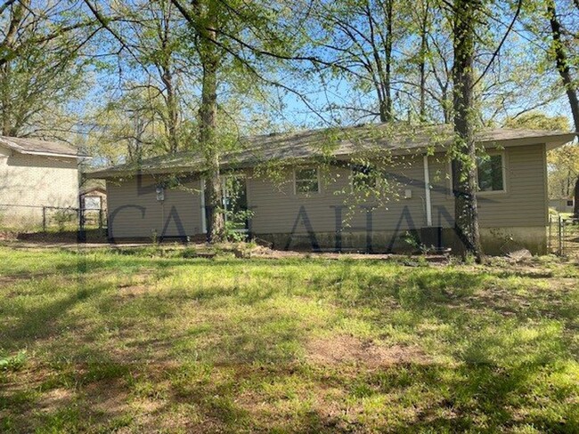 Building Photo - Updated Sherwood 3 Bedroom Home
