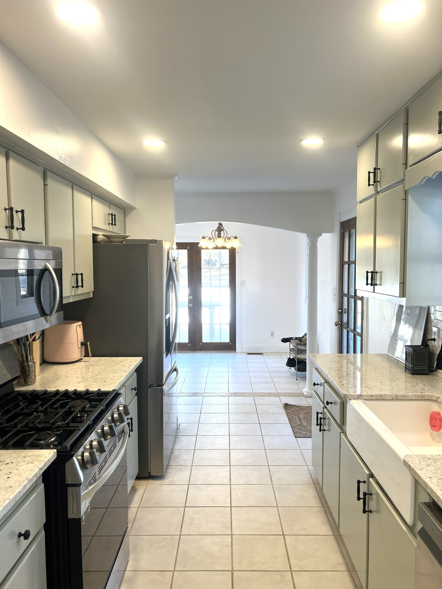 Kitchen with Granite - 1333 Holliday Dr