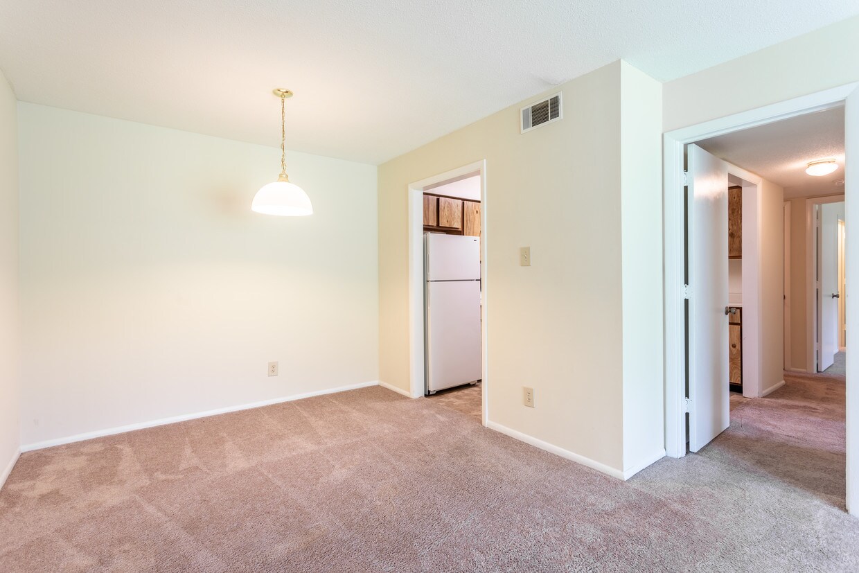 crown villas apartments savannah ga apartment finder