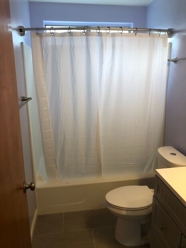 Building Photo - 1001 Sycamore St