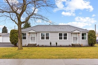 Building Photo - 10112 E Broadway Ave